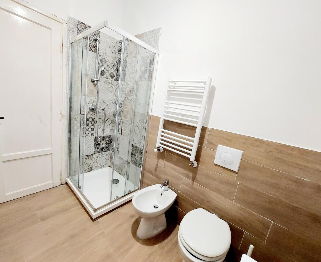 Bbhome Stylish Gold Apartment Near Trastevere Station Róma Kültér fotó