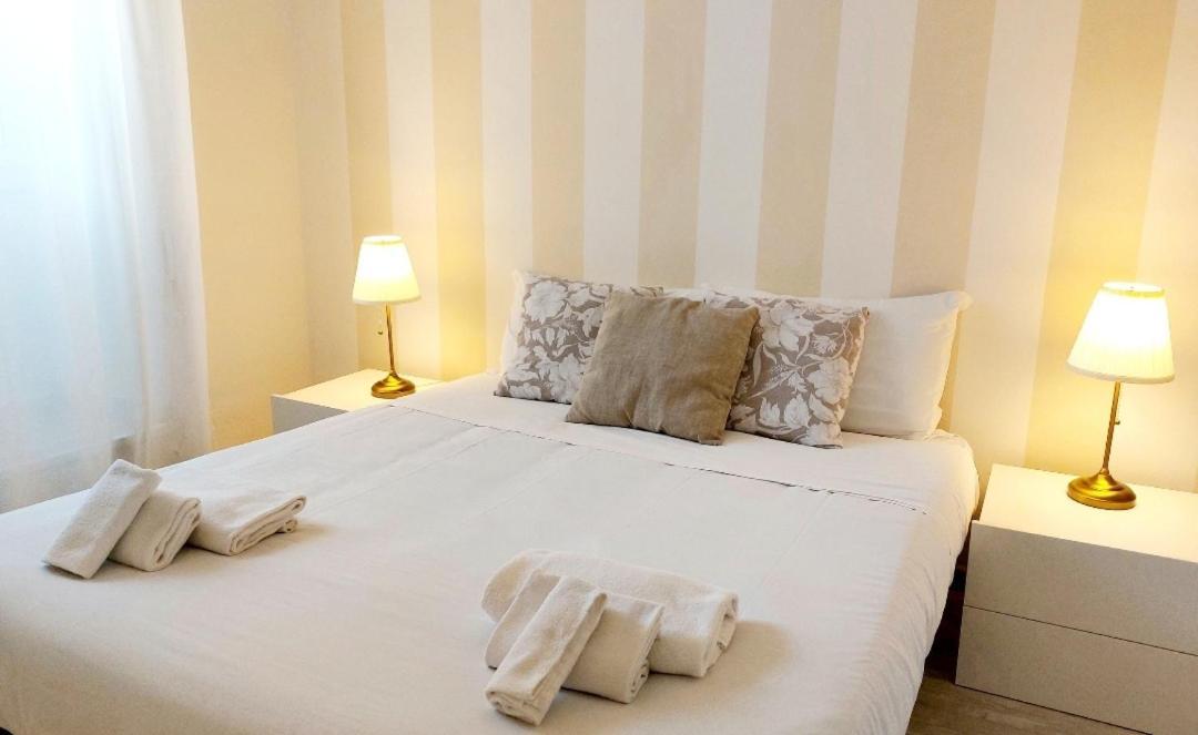 Bbhome Stylish Gold Apartment Near Trastevere Station Róma Kültér fotó